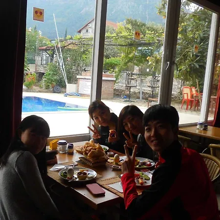 Guest house Cc's Butik 2*