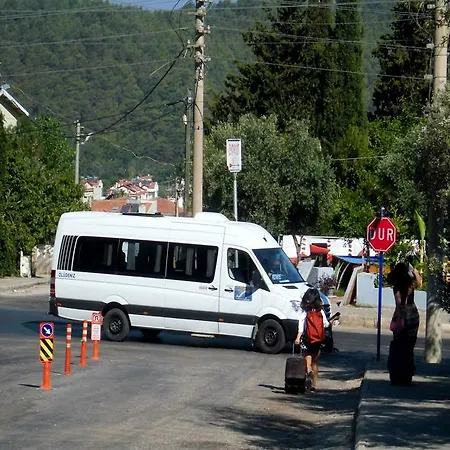 Cc's Butik 2*