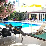 Gasthuis Cc's Butik 3*