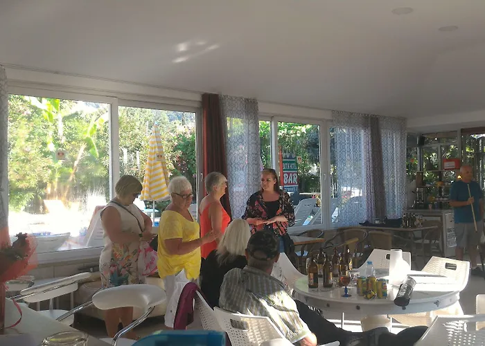 Πανσιόν Cc's Butik 3*